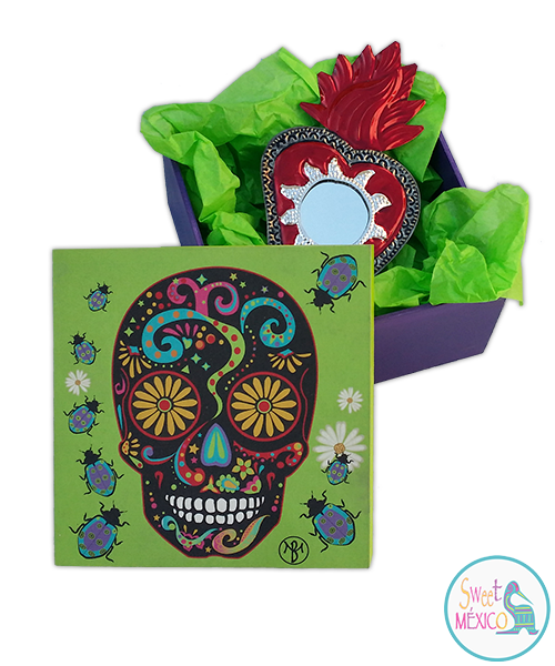 "Calavera" verde con Artesanía en latón