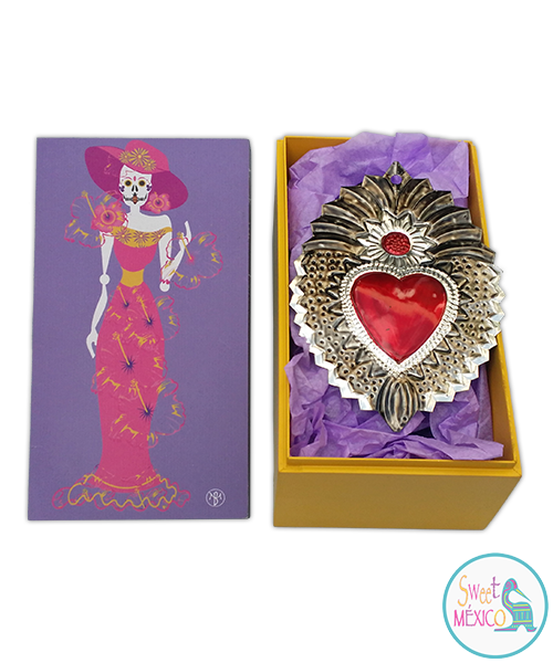 "Catrina" con Artesanía en latón